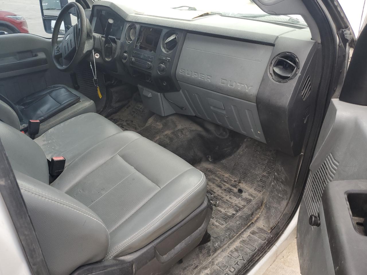 2012 Ford F250 - Image 8