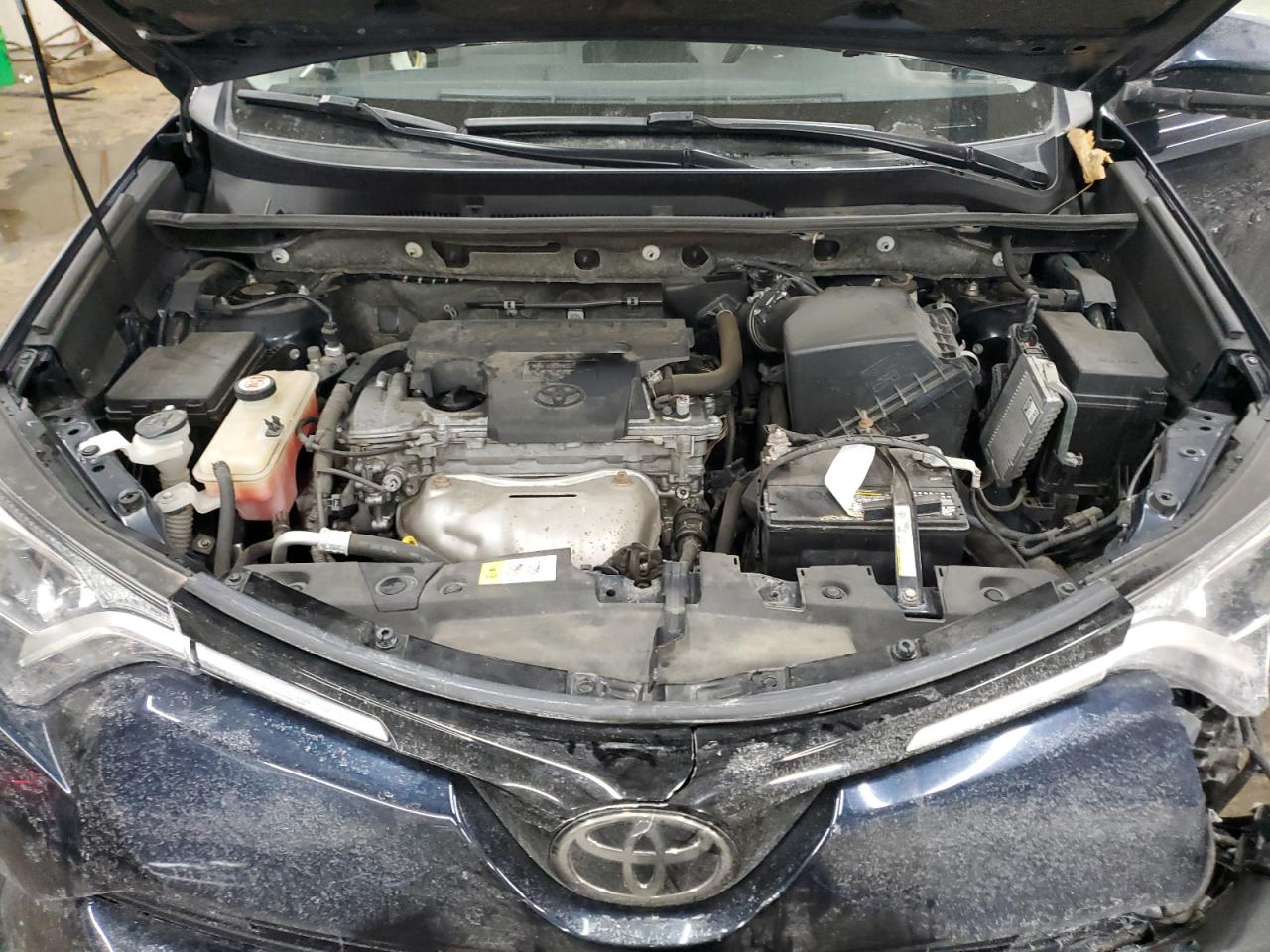 2017 Toyota RAV 4 - Image 13