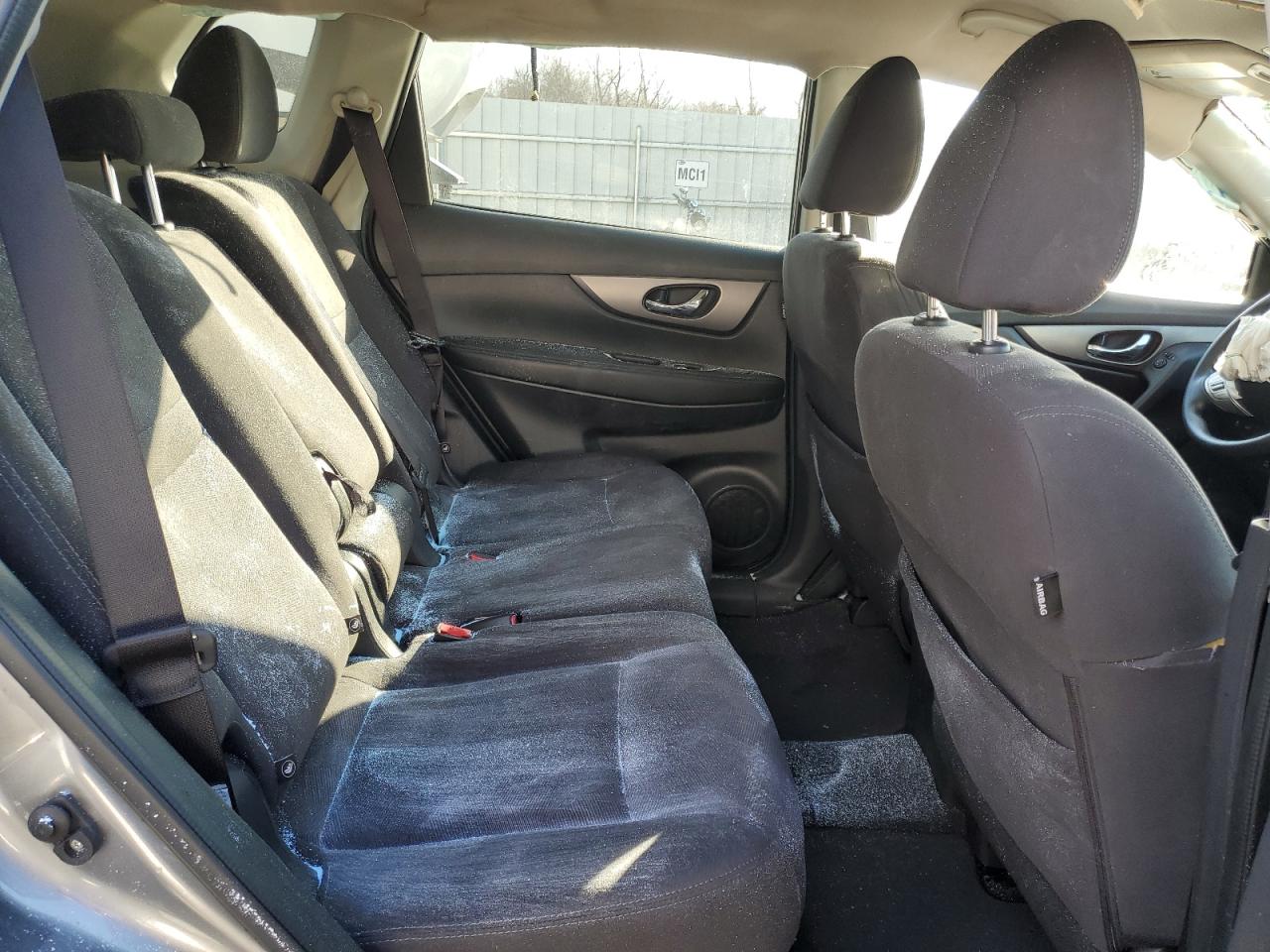 2016 Nissan Rogue - Image 11