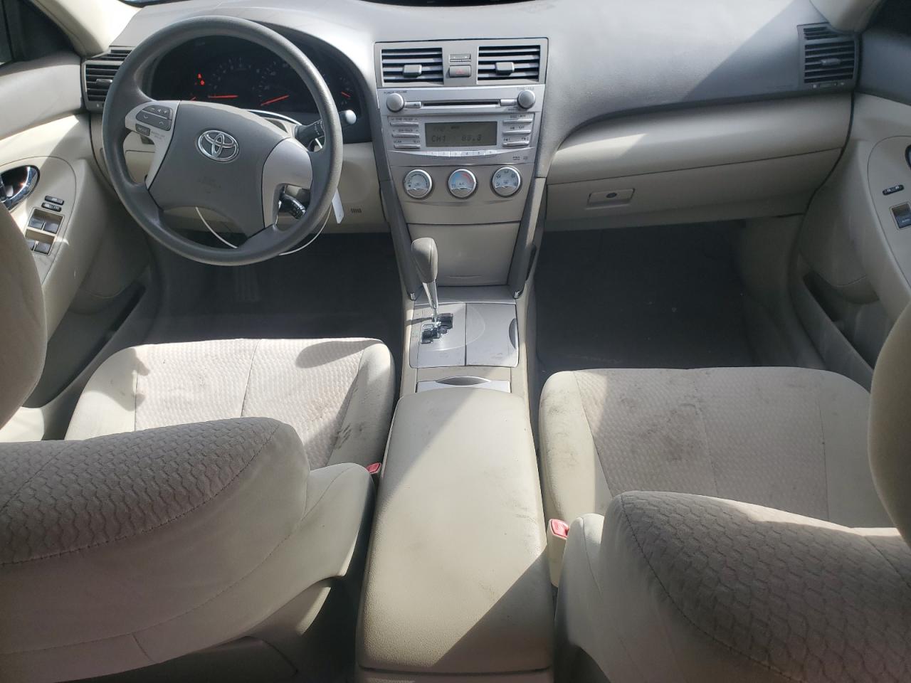 2011 Toyota Camry - Image 8