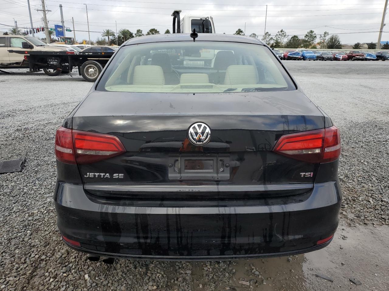 2017 Volkswagen Jetta - Image 6