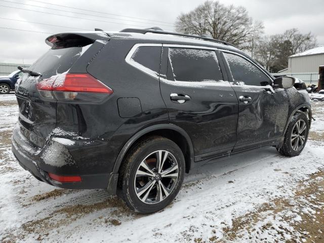  NISSAN ROGUE 2017 Czarny