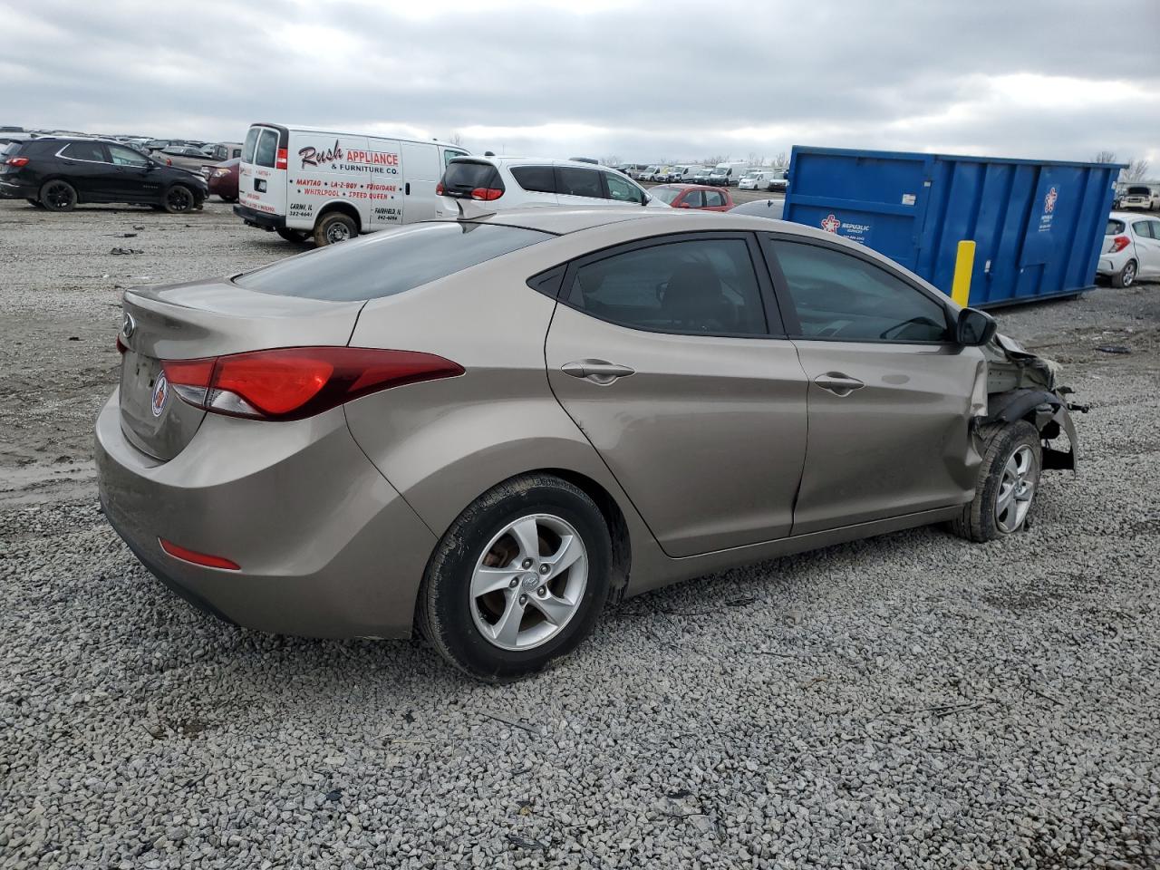 2014 Hyundai Elantra - Image 3