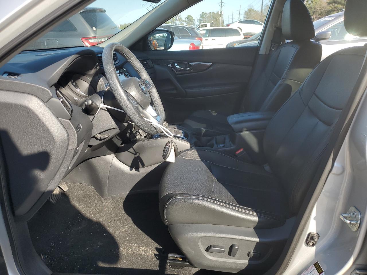 2019 Nissan Rogue - Image 7