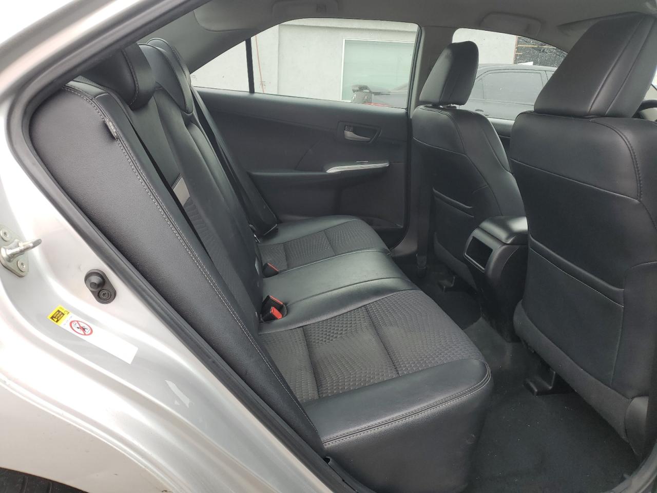 2014 Toyota Camry - Image 11