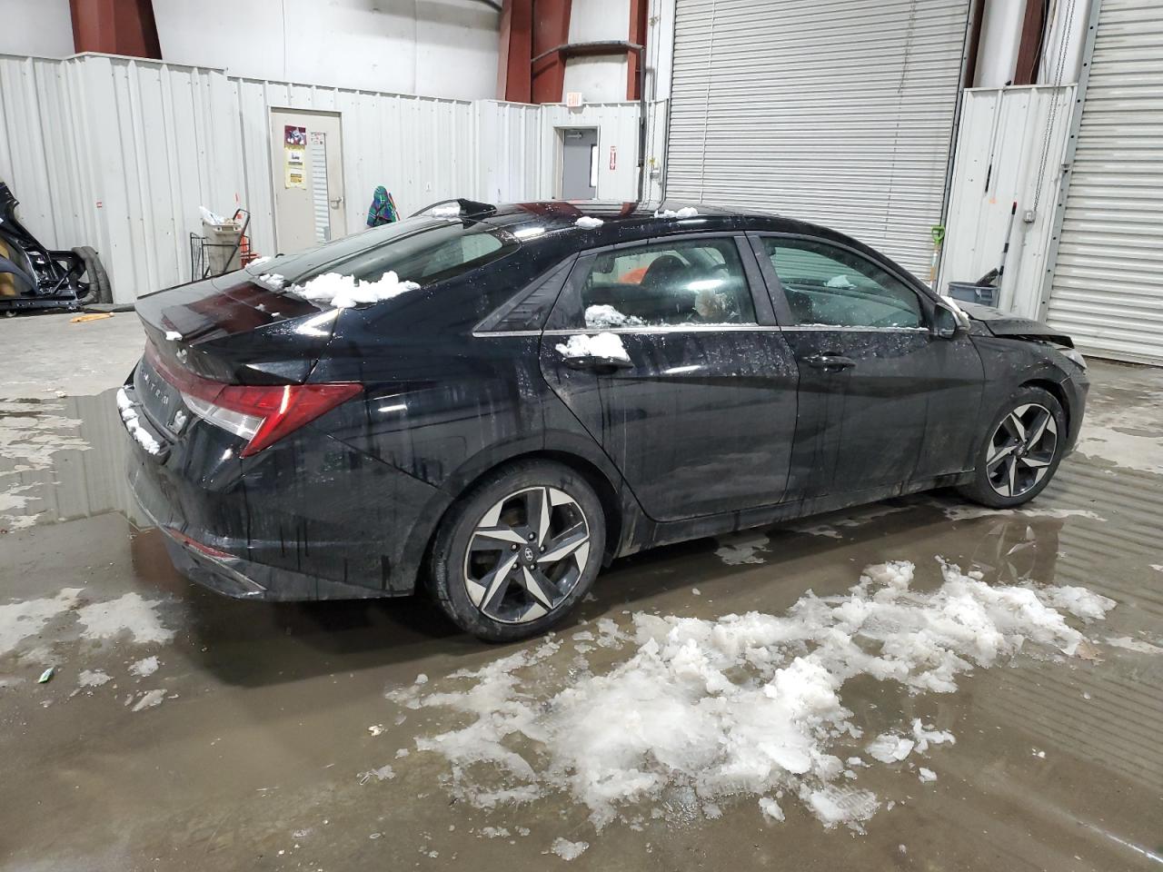 2021 Hyundai Elantra - Image 3
