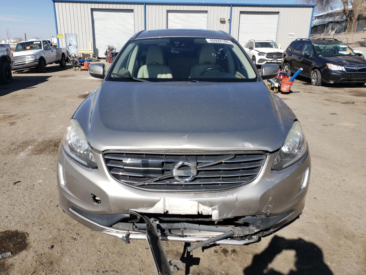 2015 Volvo XC60 - Image 5