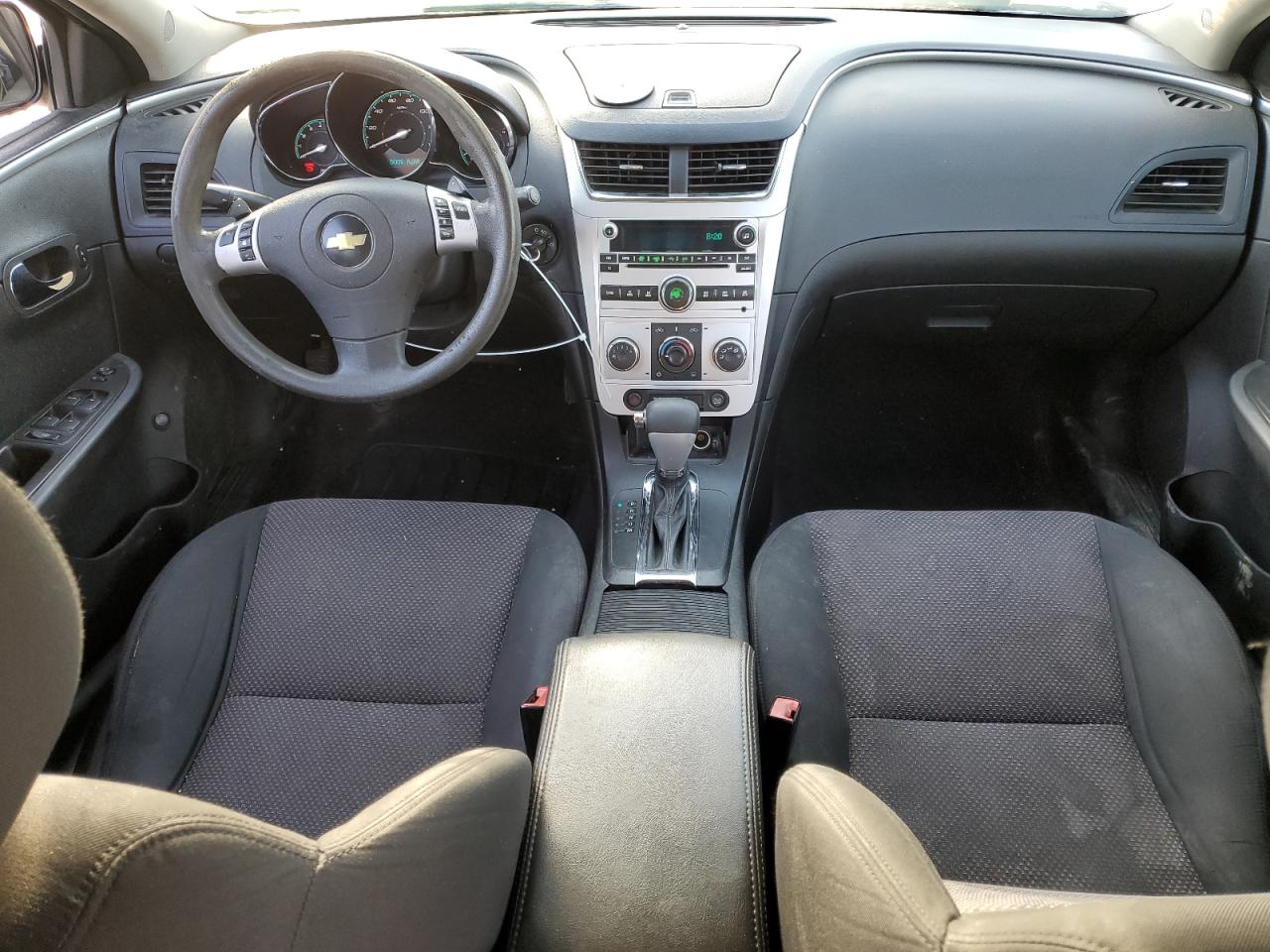 2010 Chevrolet Malibu - Image 8