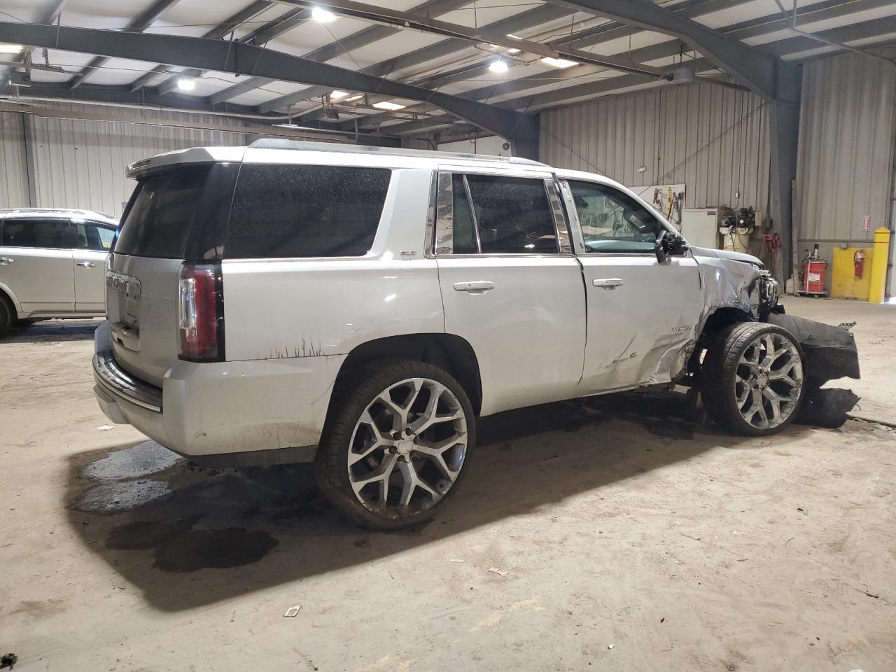 2015 GMC Yukon - Image 3