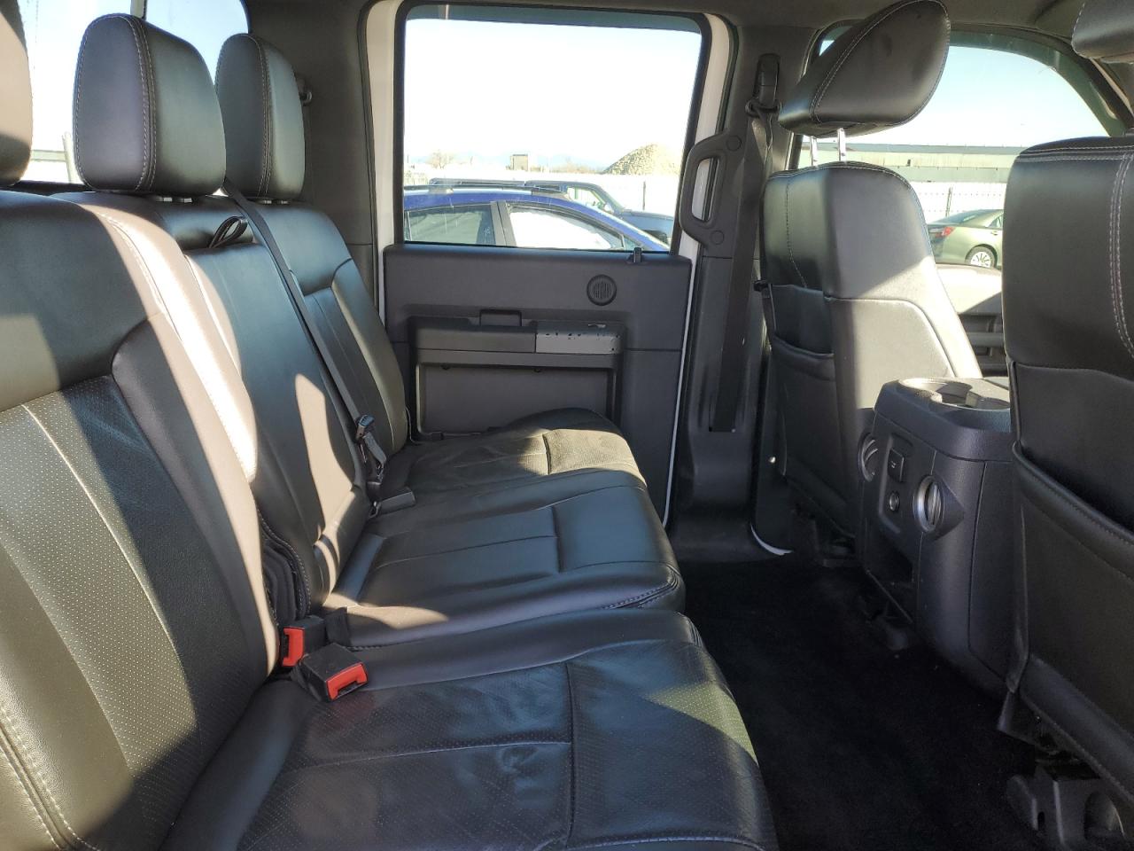 2011 Ford F250 - Image 10