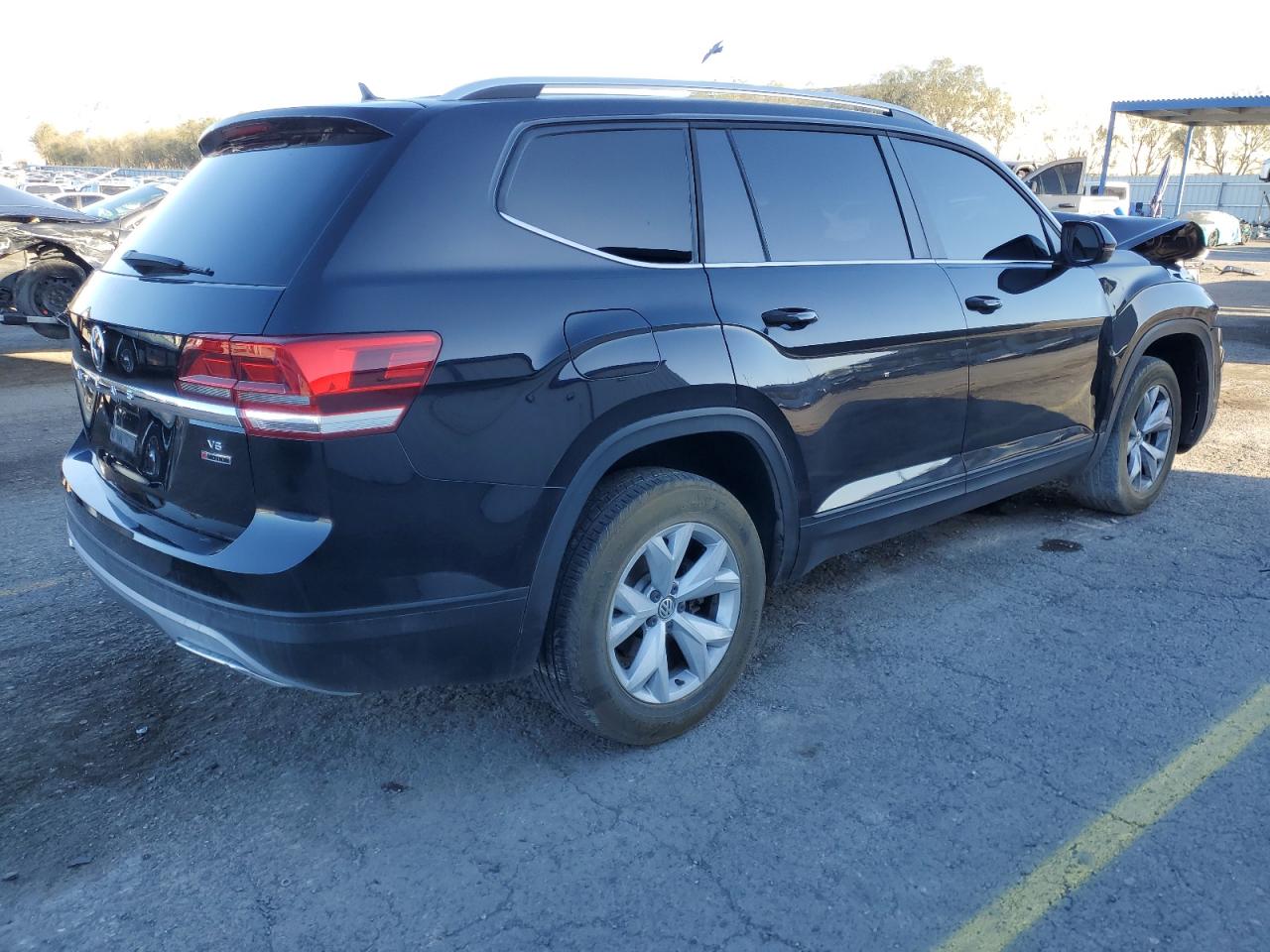 2018 Volkswagen Atlas - Image 3