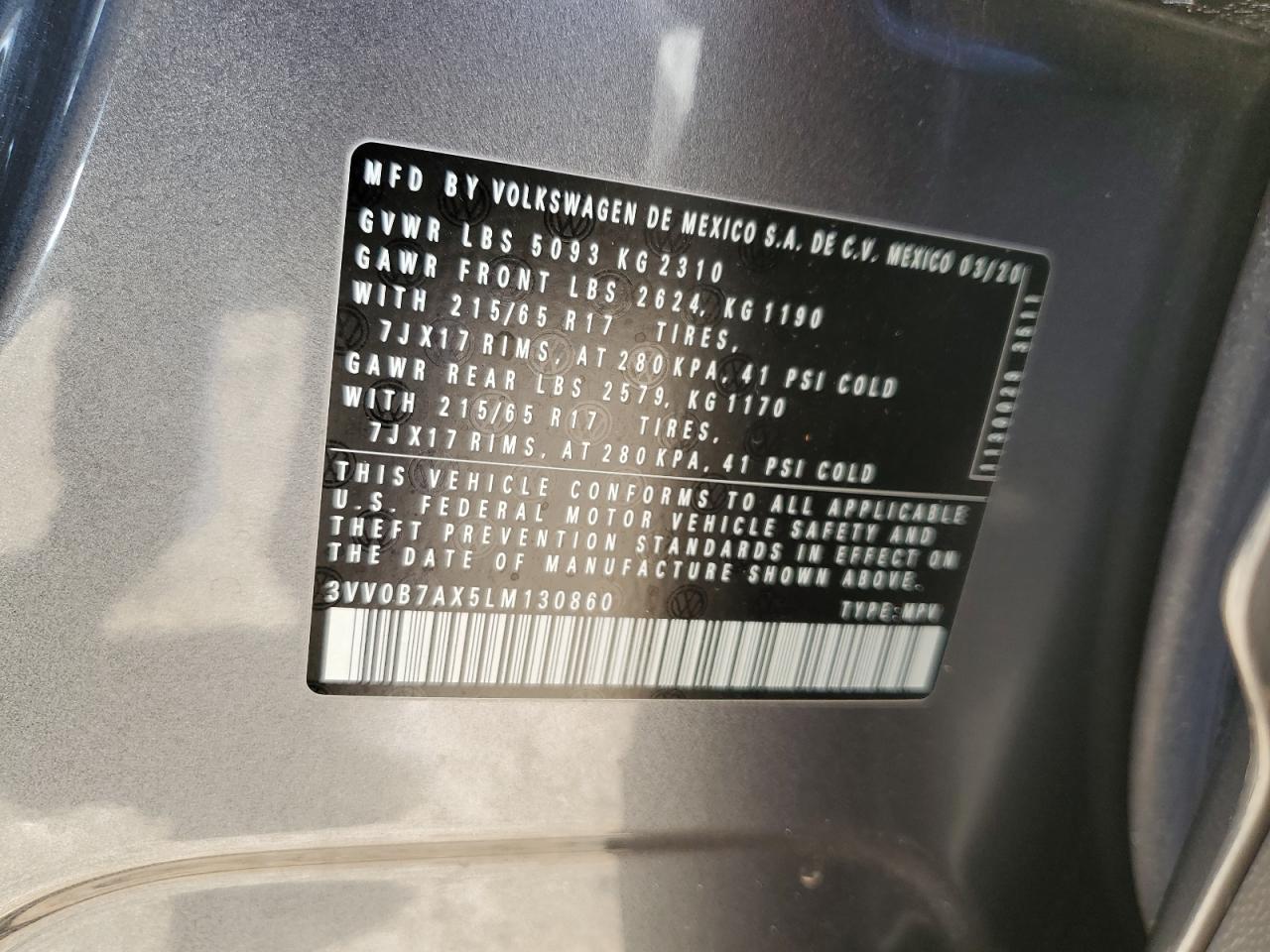 2020 Volkswagen Tiguan - Image 15
