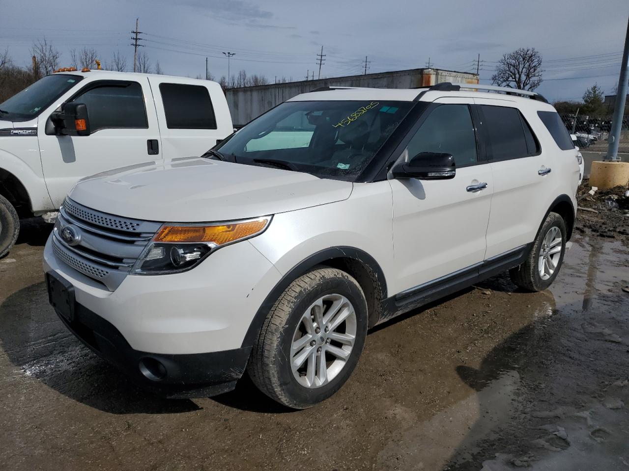 2015 Ford Explorer - Image 1