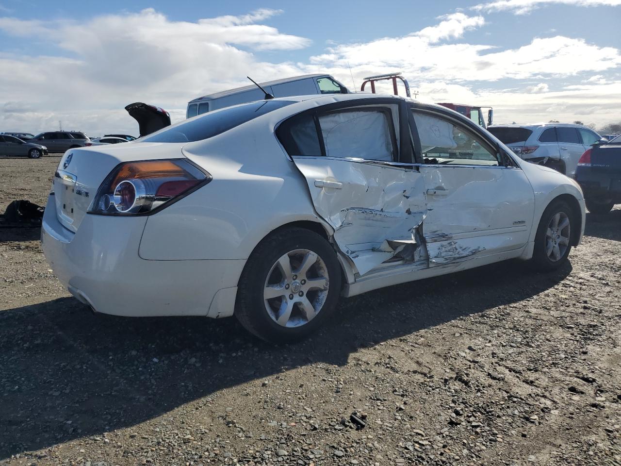 2009 Nissan Altima - Image 3