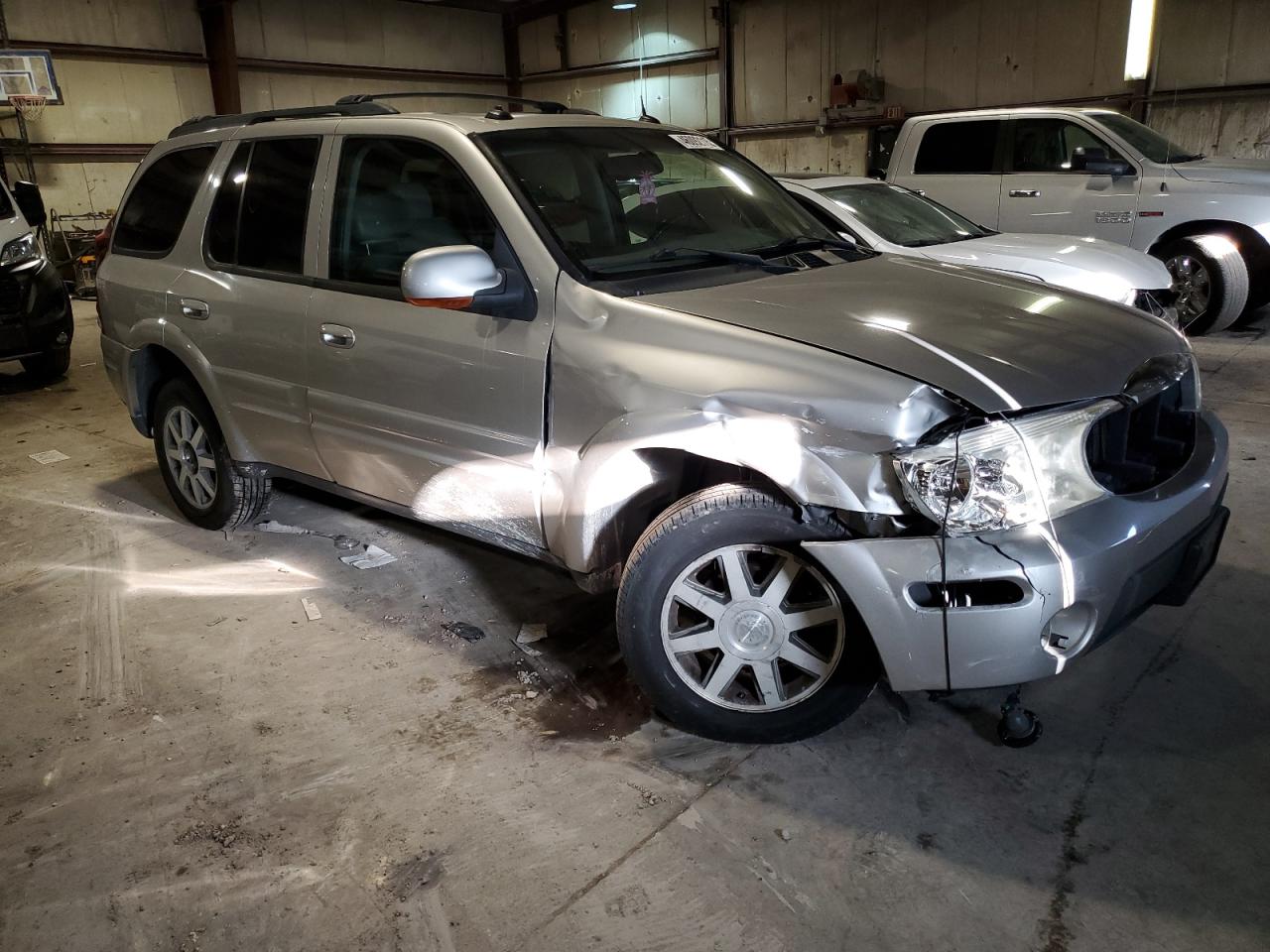 2004 Buick Rainer - Image 4