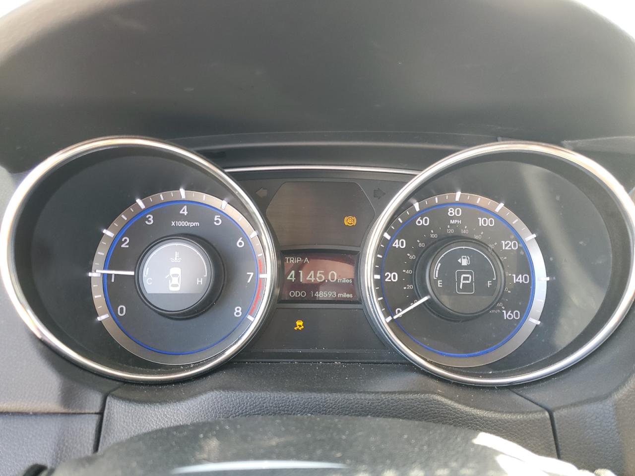 2011 Hyundai Sonata - Image 9