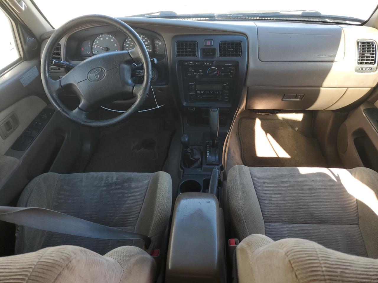 2000 Toyota 4Runner - Image 8