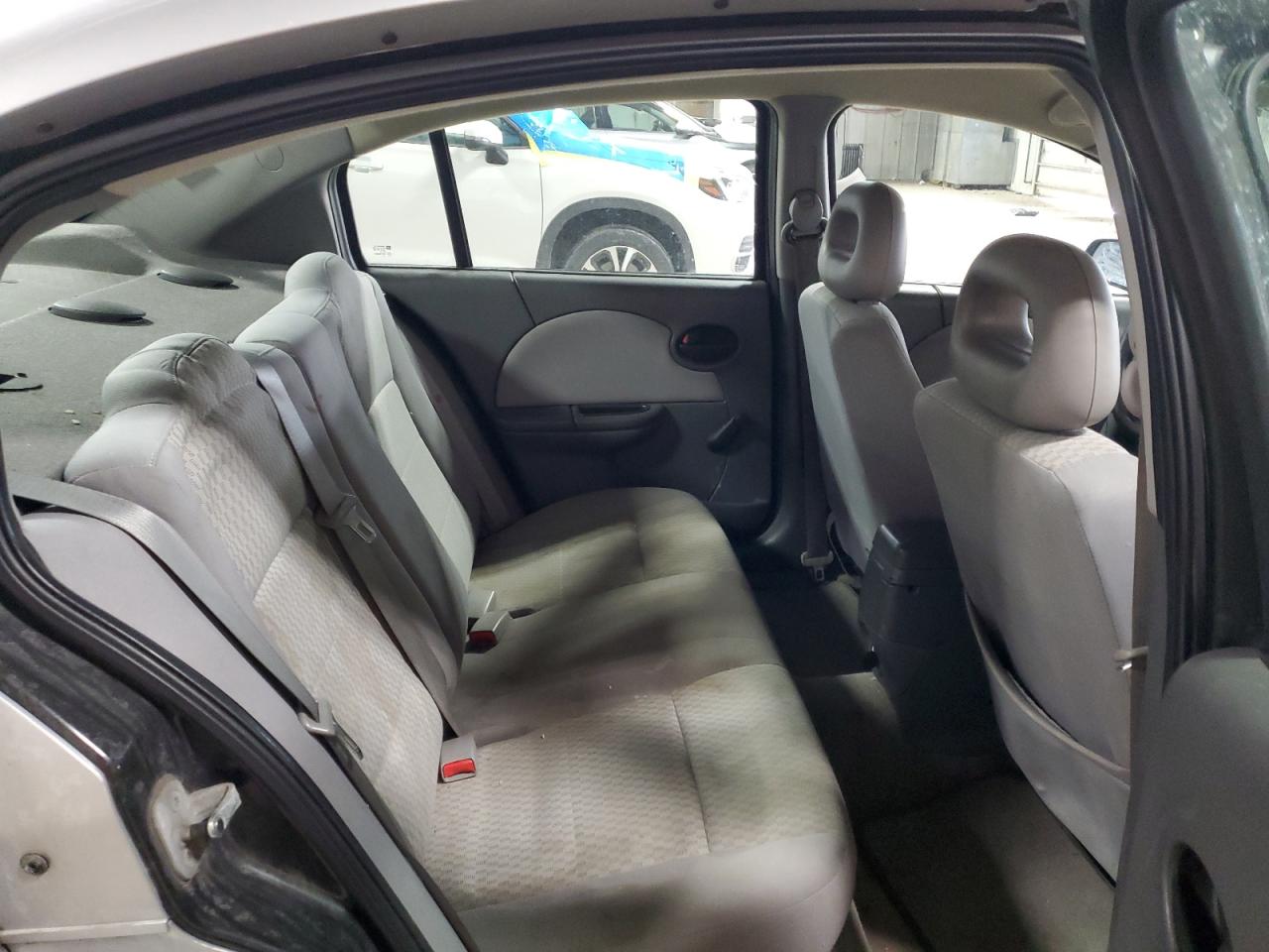 2007 Saturn ION - Image 10