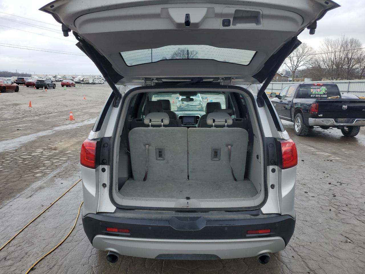 2018 GMC Acadia - Image 6