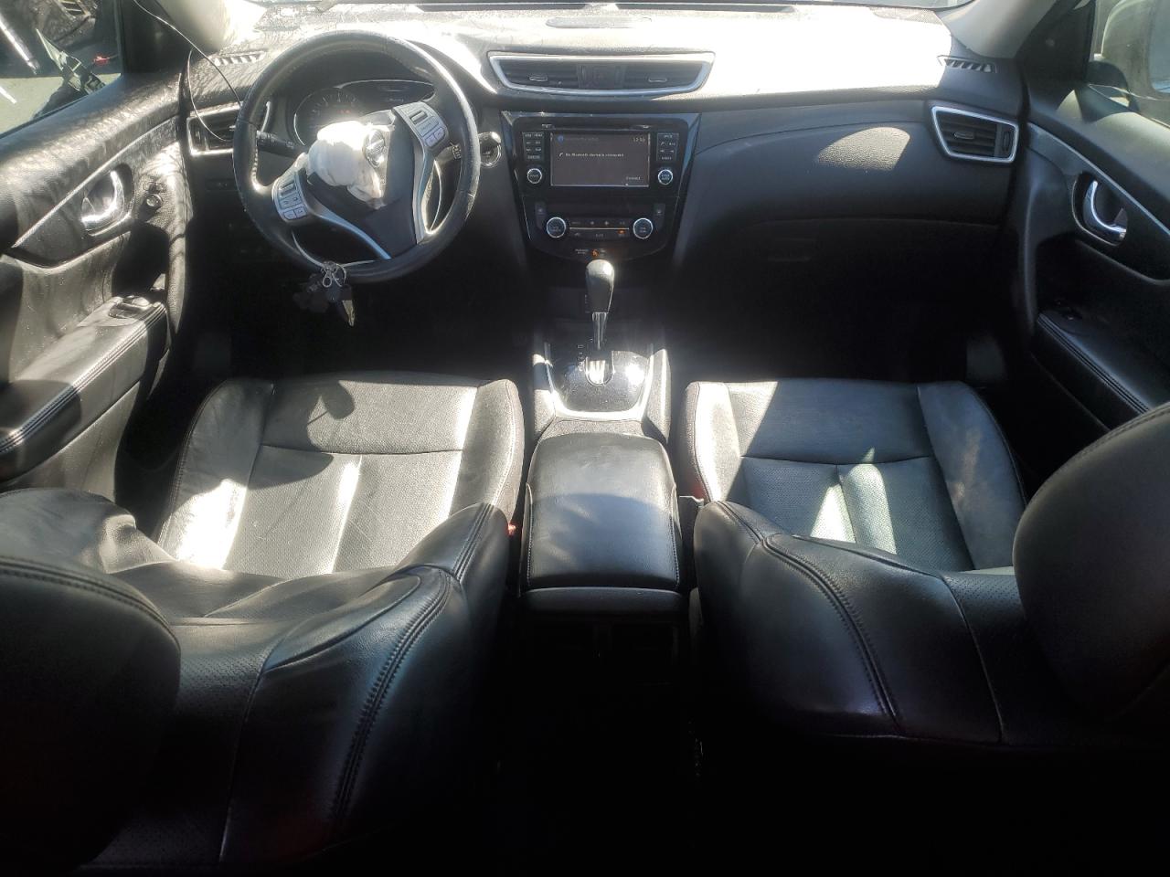 2015 Nissan Rogue - Image 8