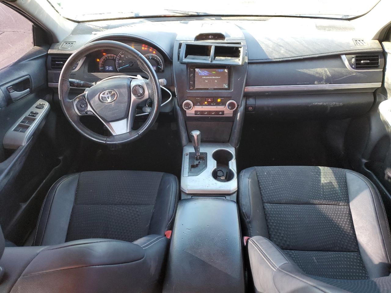 2014 Toyota Camry - Image 8