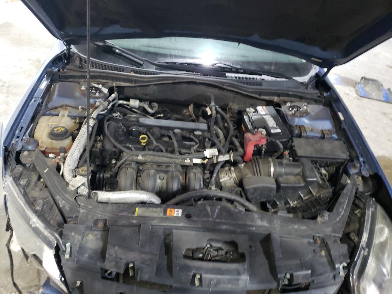 2010 Ford Fusion - Image 11
