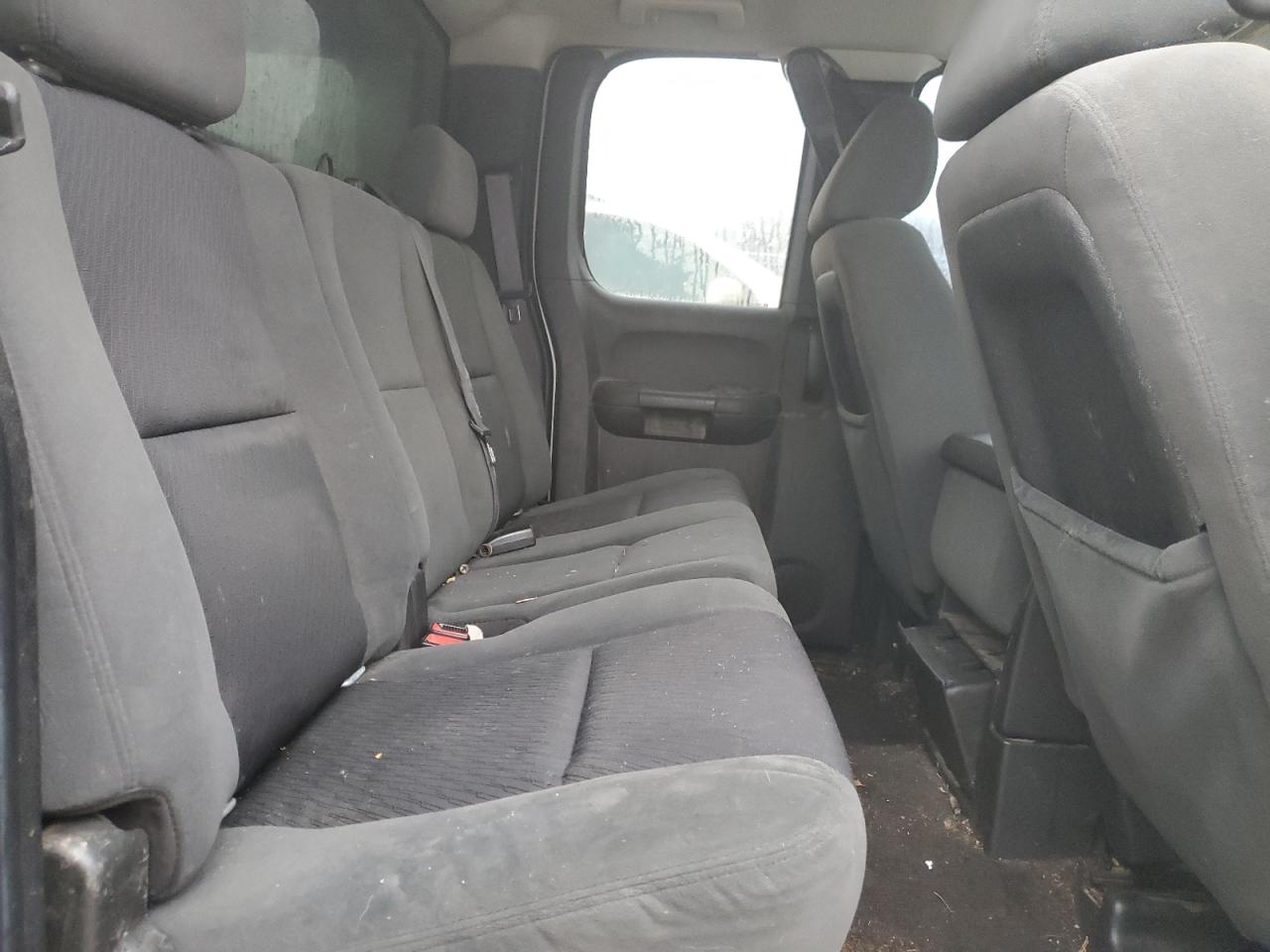 2009 Chevrolet Silverado - Image 10
