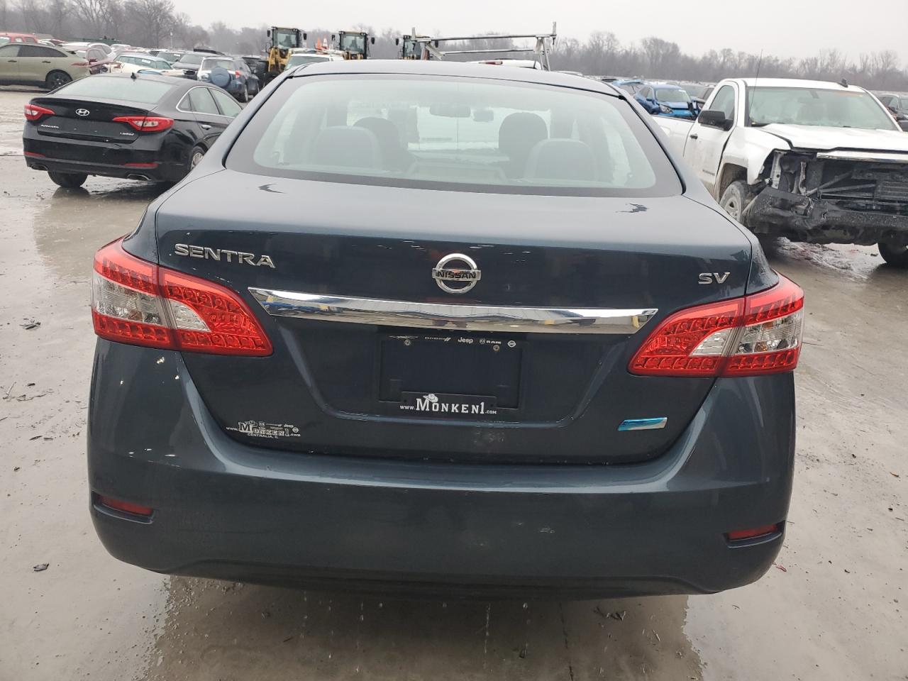 2013 Nissan Sentra - Image 6