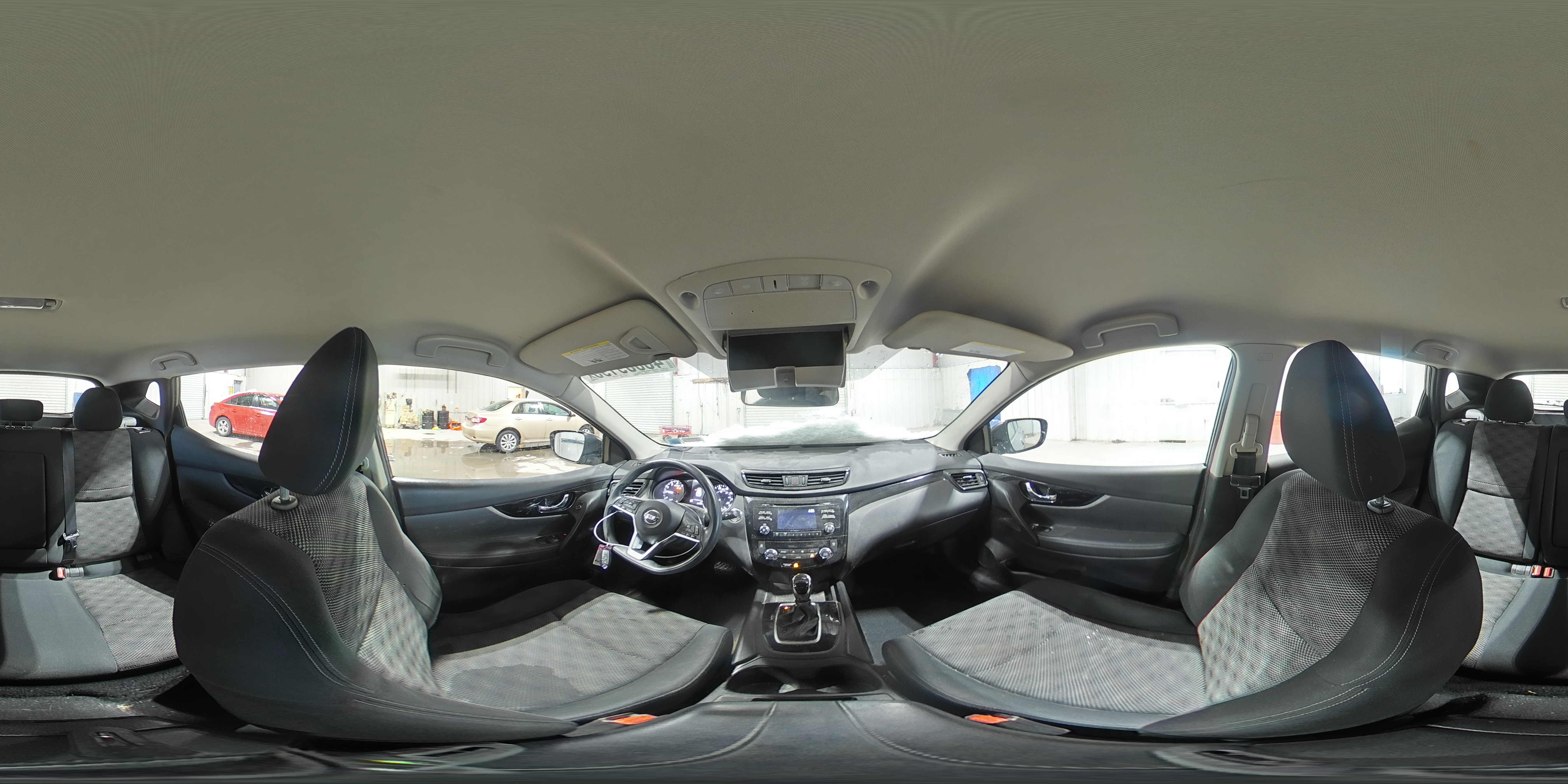 2017 Nissan Rogue - Image 15