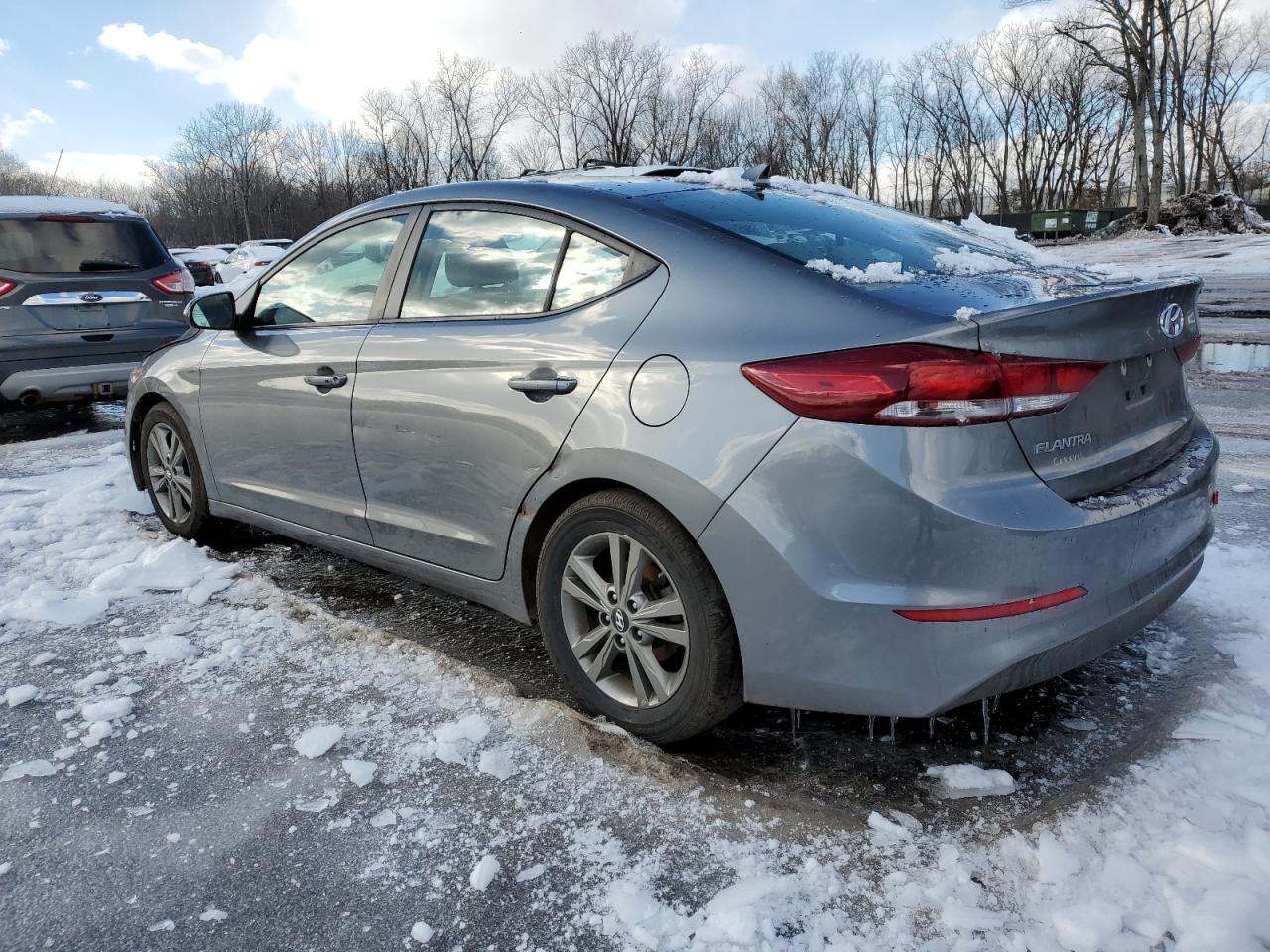 2018 Hyundai Elantra - Image 2