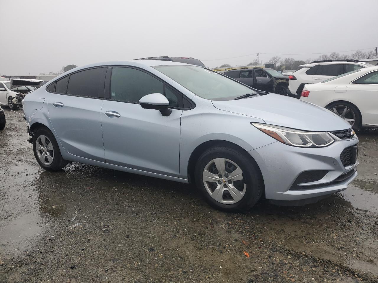 2018 Chevrolet Cruze - Image 4