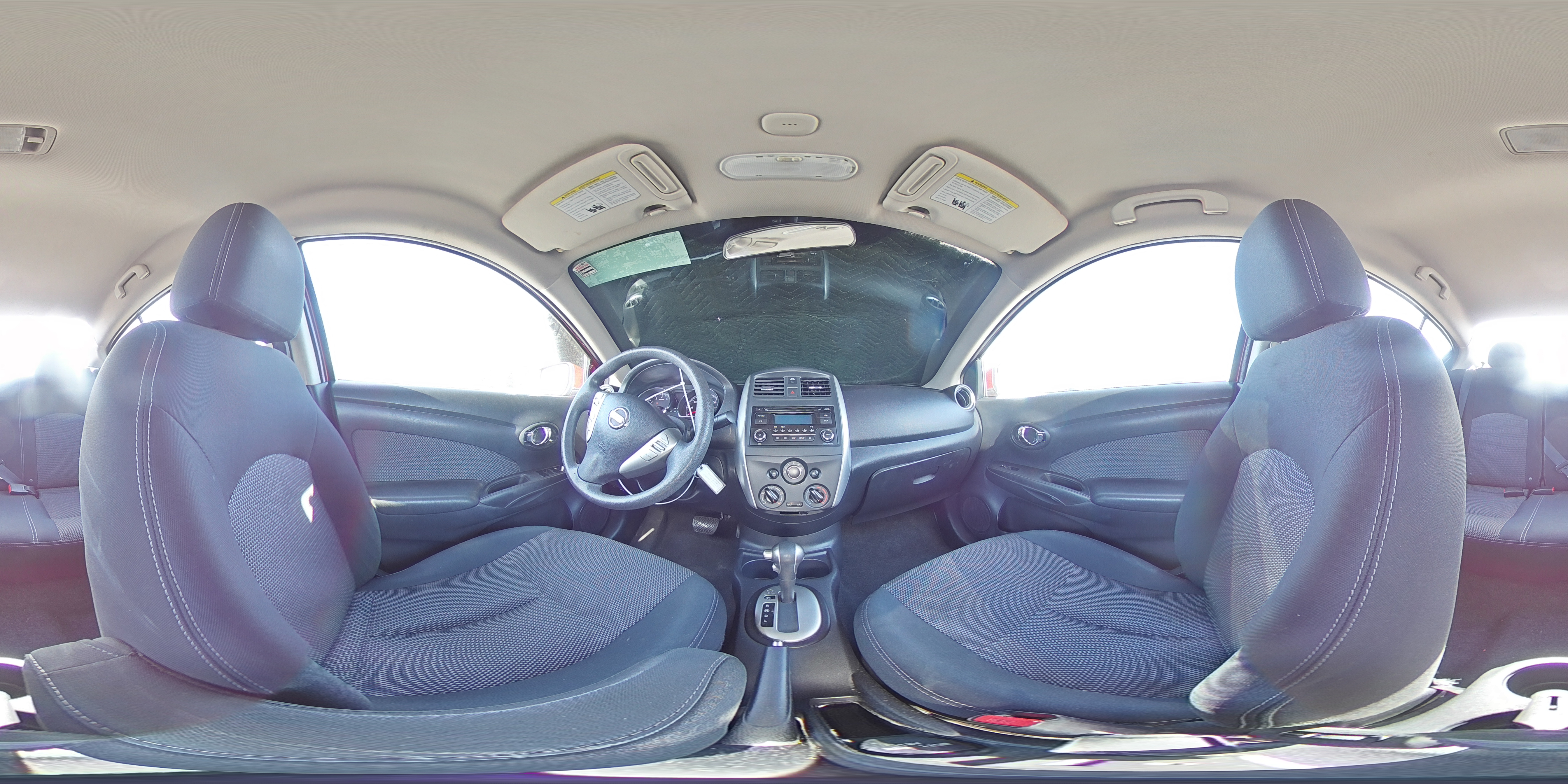 2015 Nissan Versa - Image 13