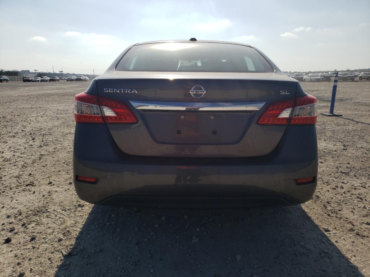 2015 Nissan Sentra - Image 6