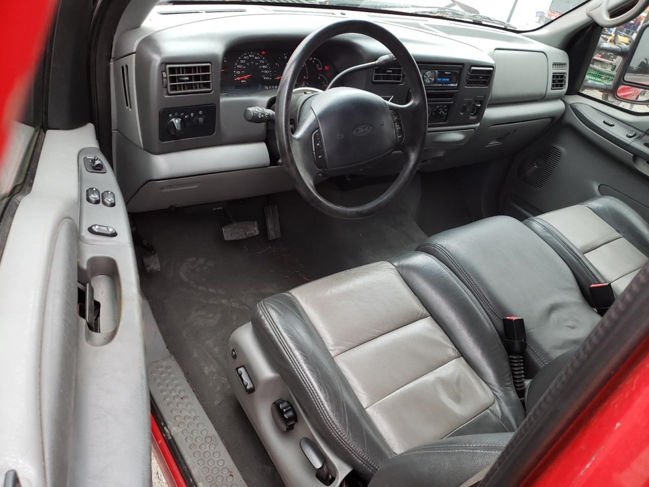 2002 Ford F250 - Image 8