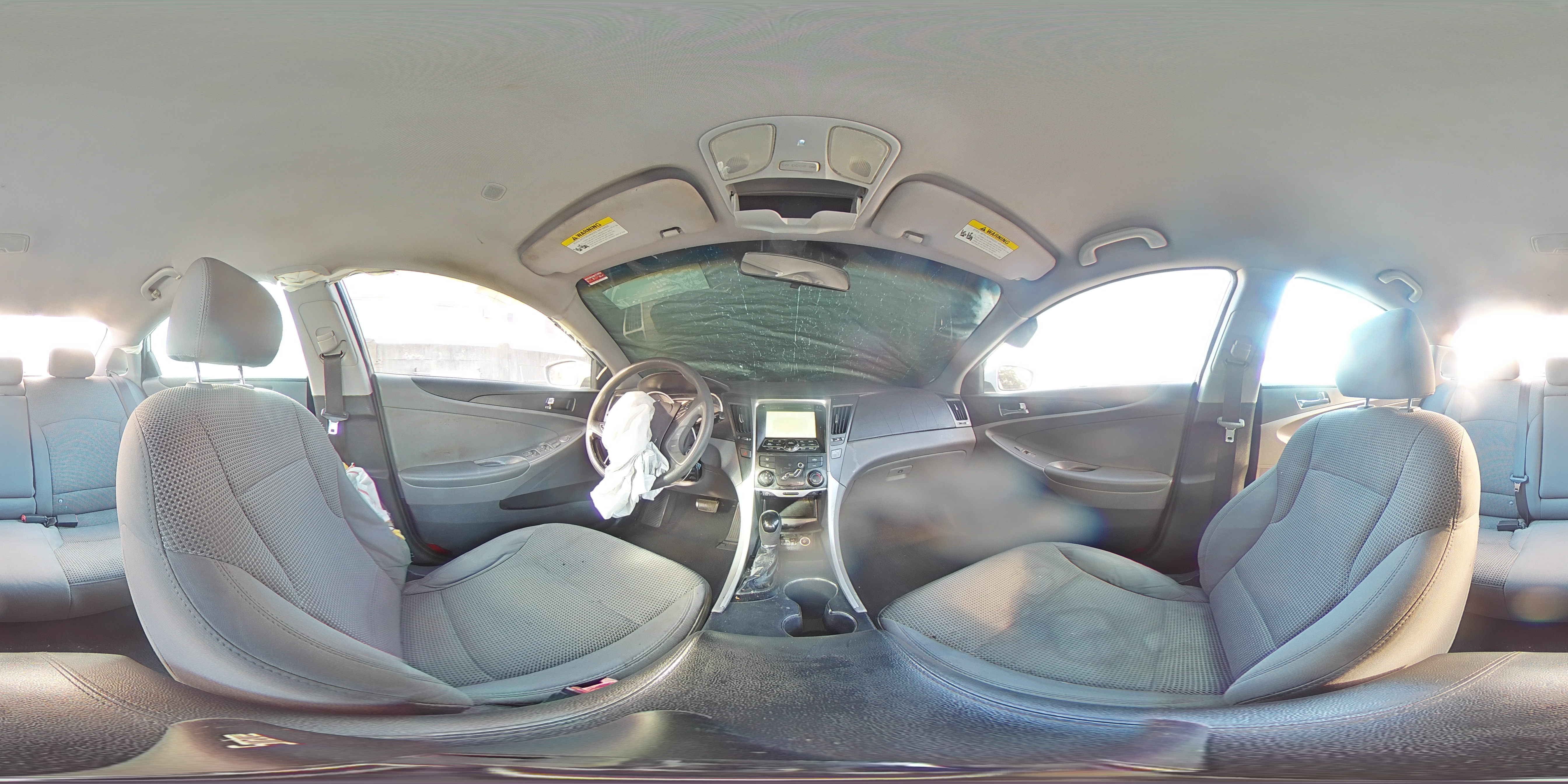 2011 Hyundai Sonata - Image 13
