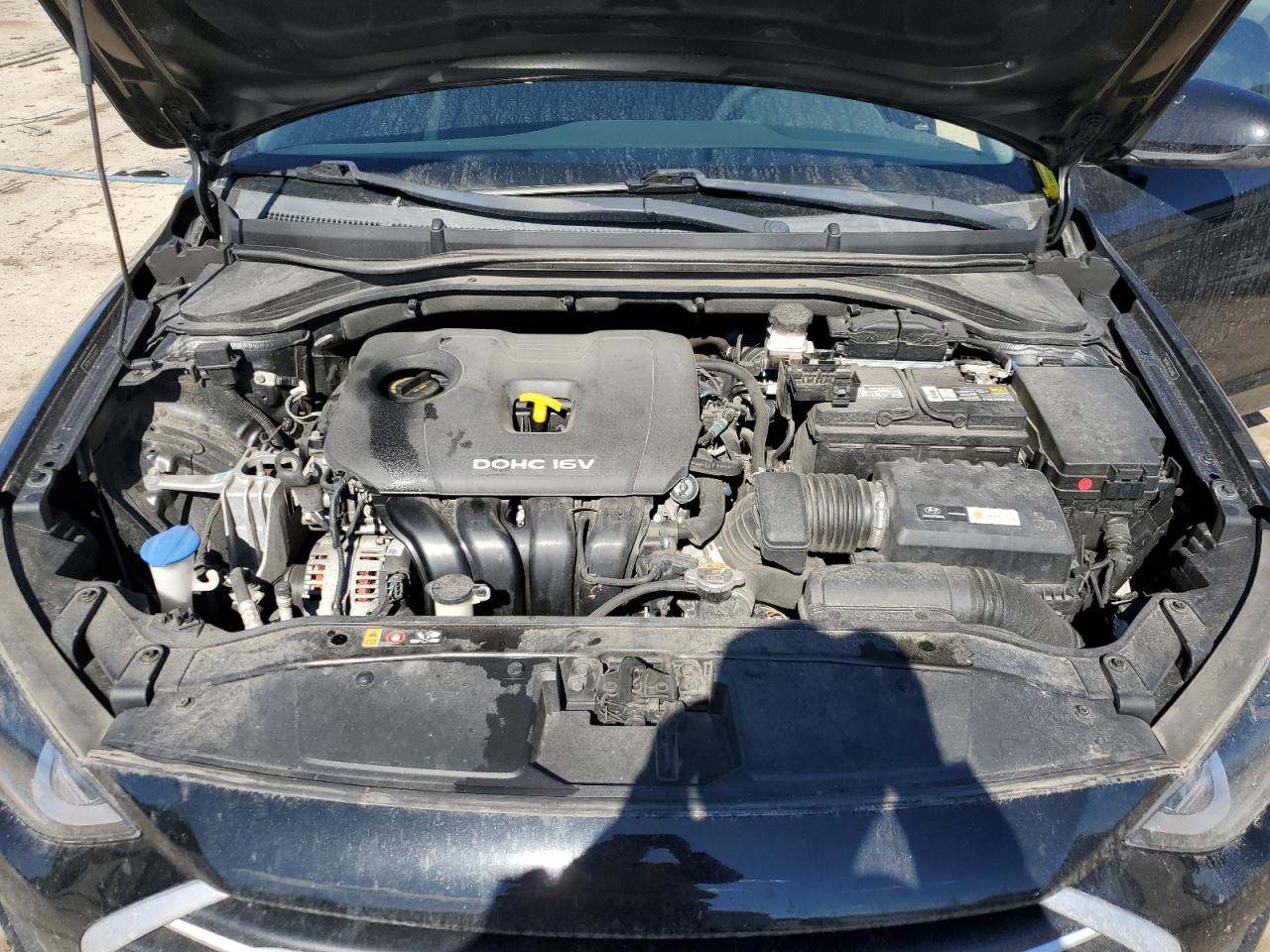 2018 Hyundai Elantra - Image 11