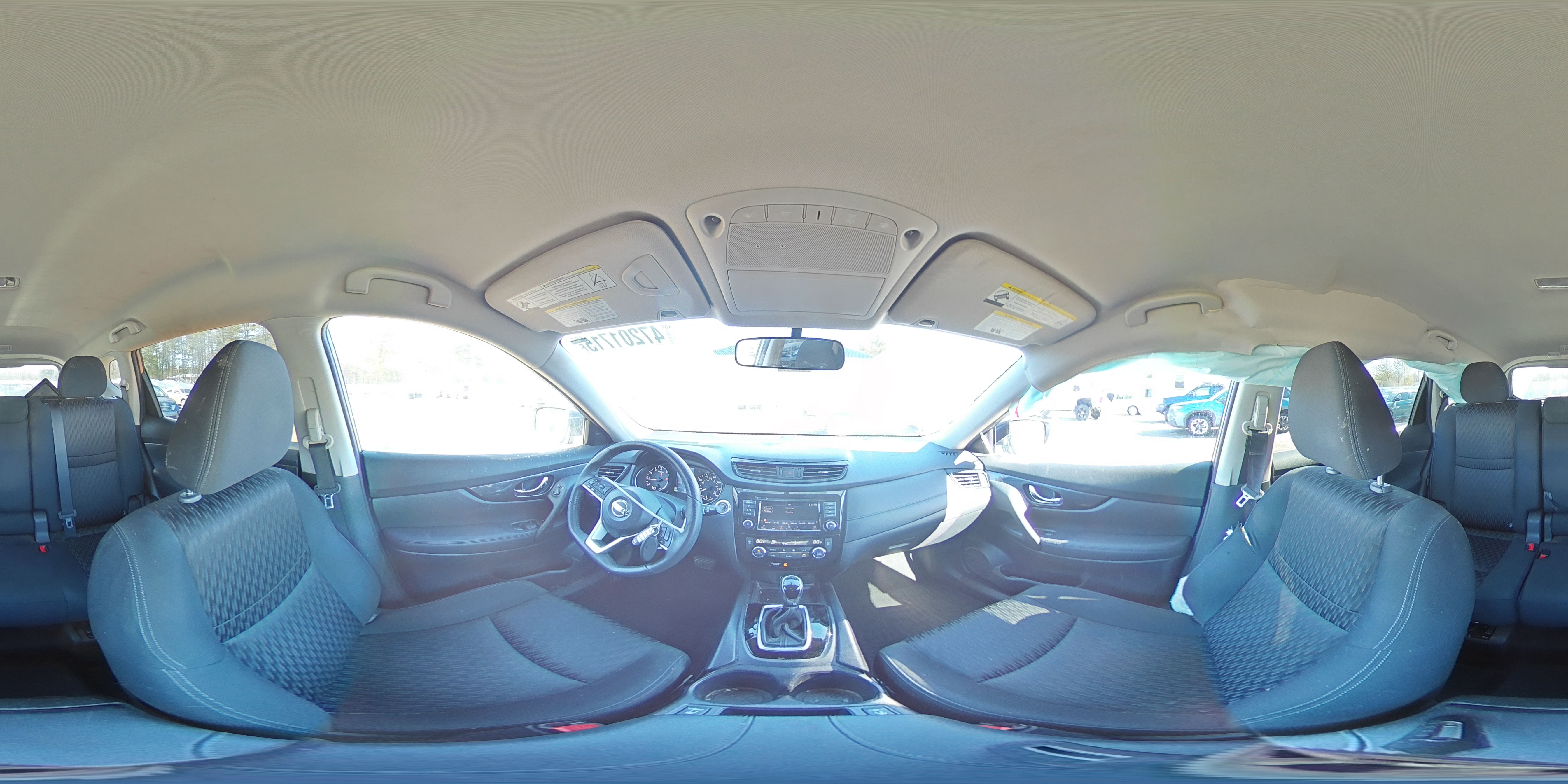 2018 Nissan Rogue - Image 13
