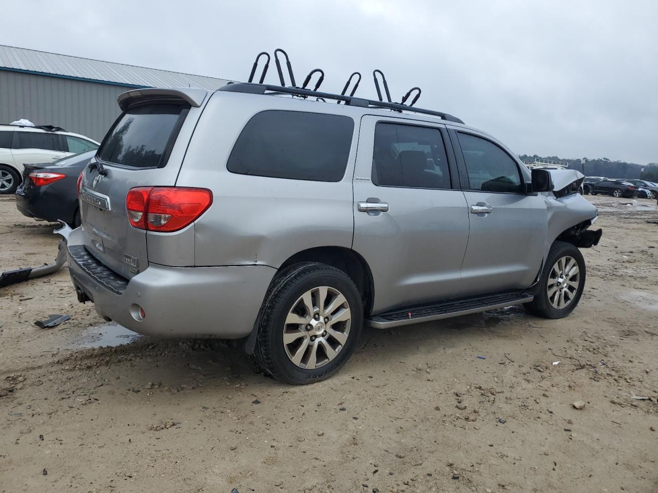 2010 Toyota Sequoia - Image 3