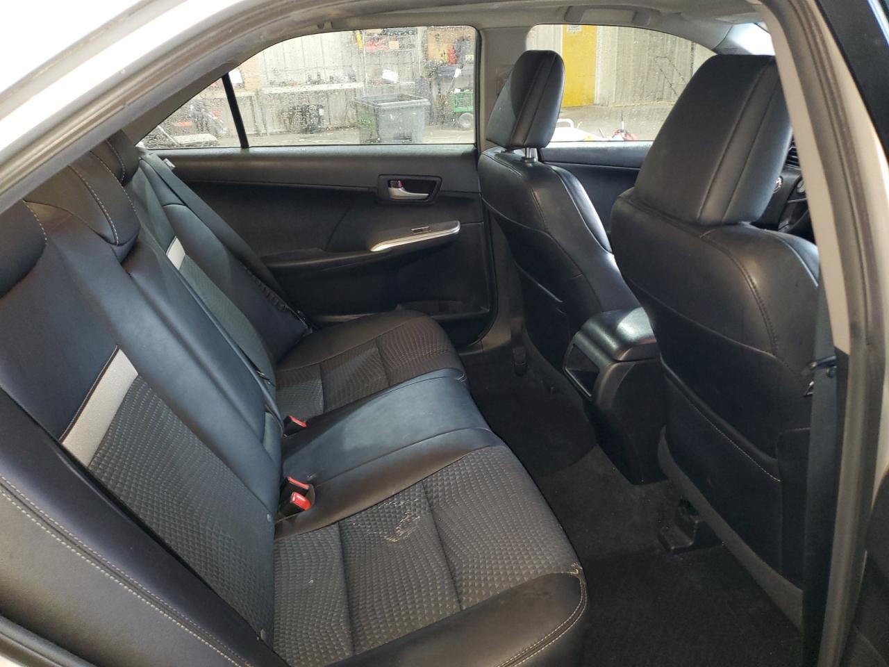 2014 Toyota Camry - Image 10