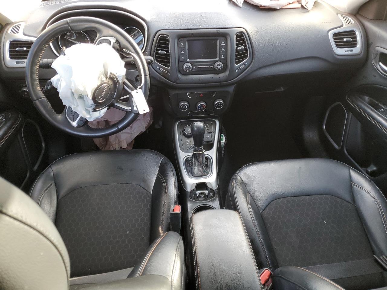 2018 Jeep Compass - Image 8