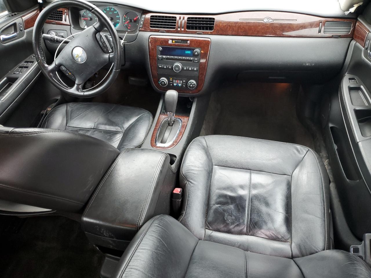 2011 Chevrolet Impala - Image 8
