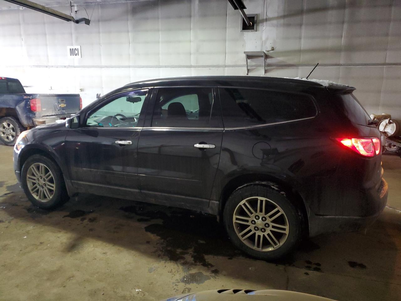 2015 Chevrolet Traverse - Image 2