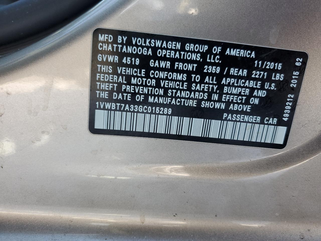 2016 Volkswagen Passat - Image 12