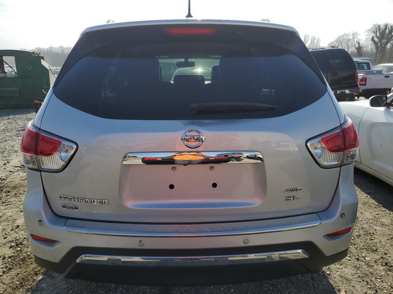 2015 Nissan Pathfinder - Image 6