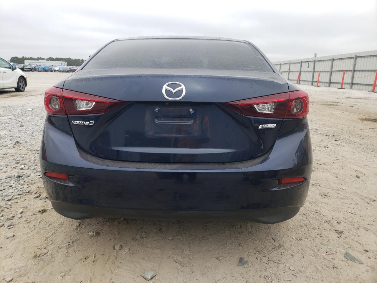 2018 Mazda 3 - Image 6