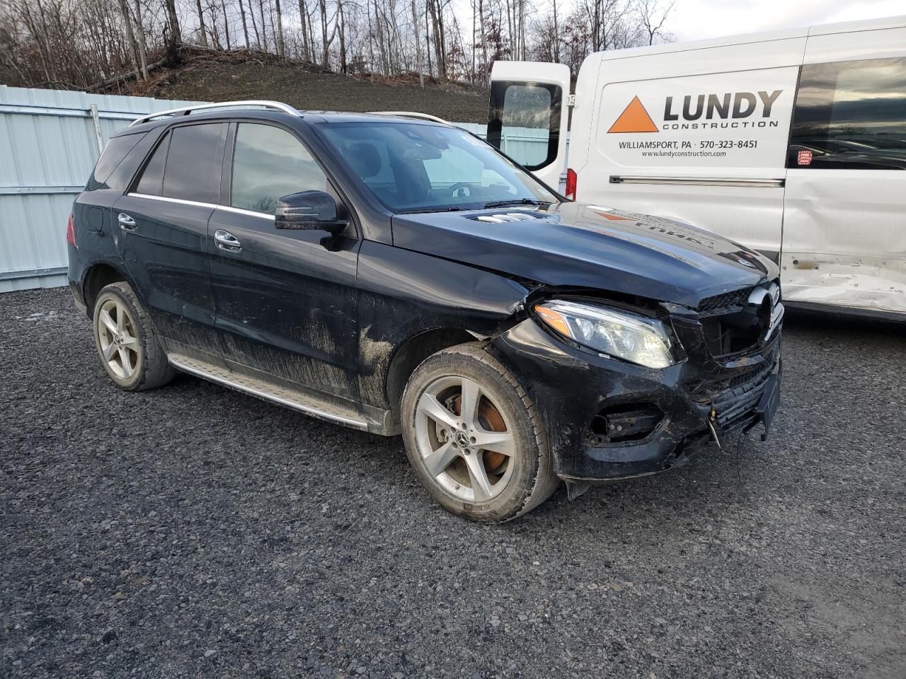 2017 Mercedes-Benz GLE - Image 4