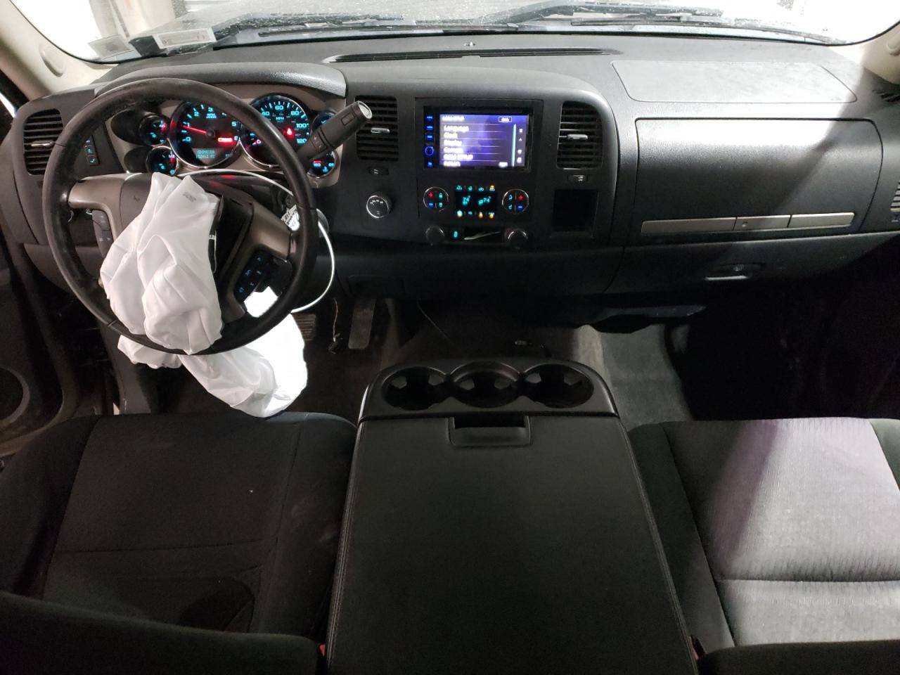 2013 Chevrolet Silverado - Image 8