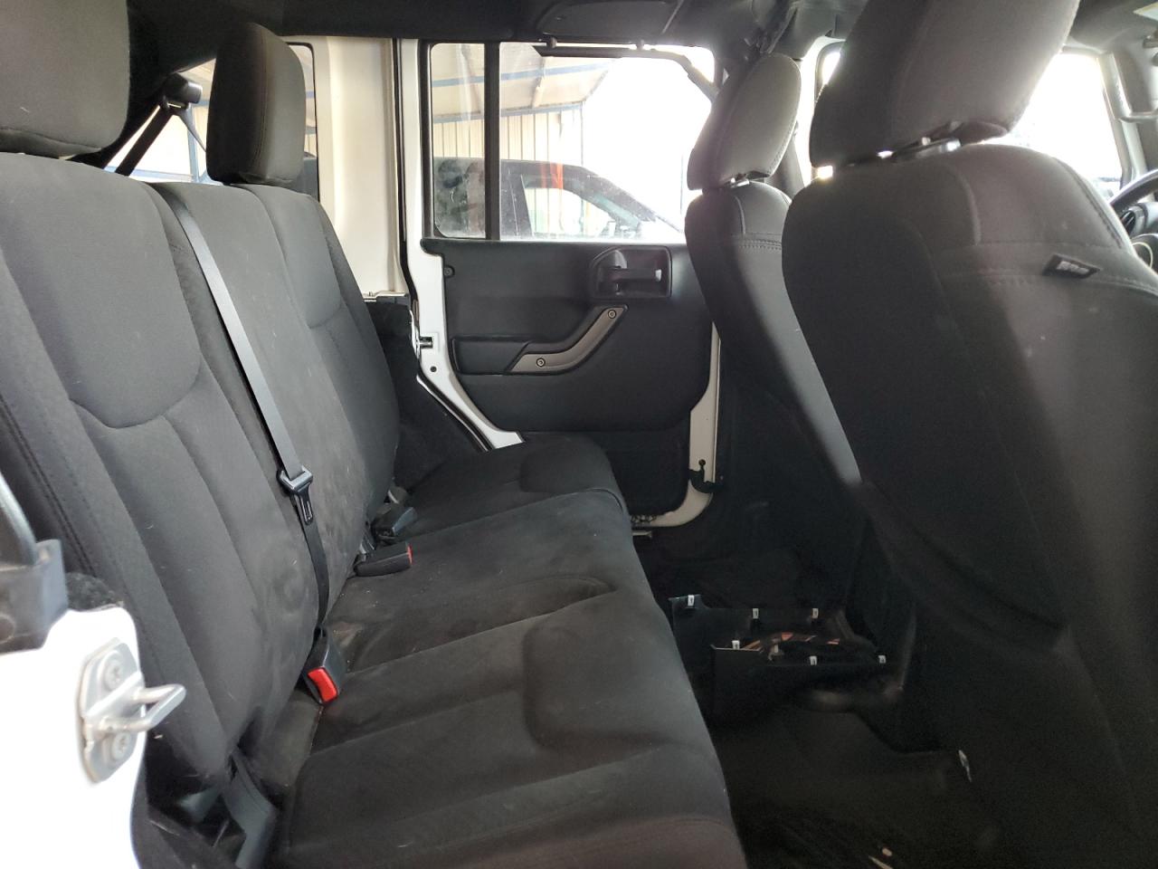 2017 Jeep Wrangler - Image 11