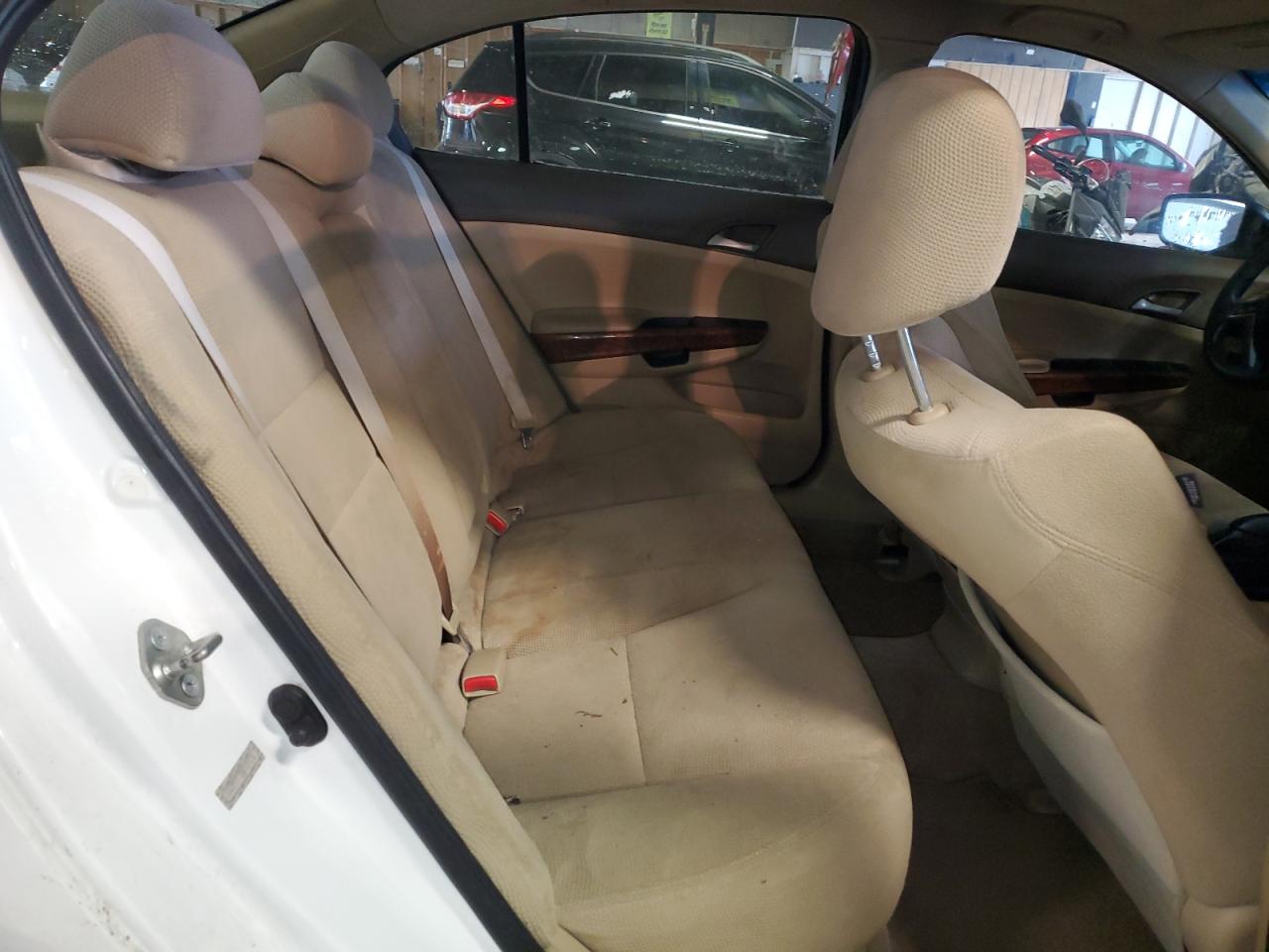 2010 Honda Accord - Image 11
