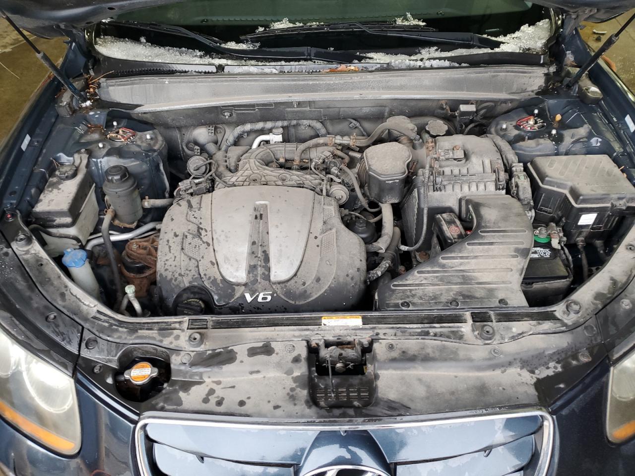 2011 Hyundai Santa Fe - Image 12